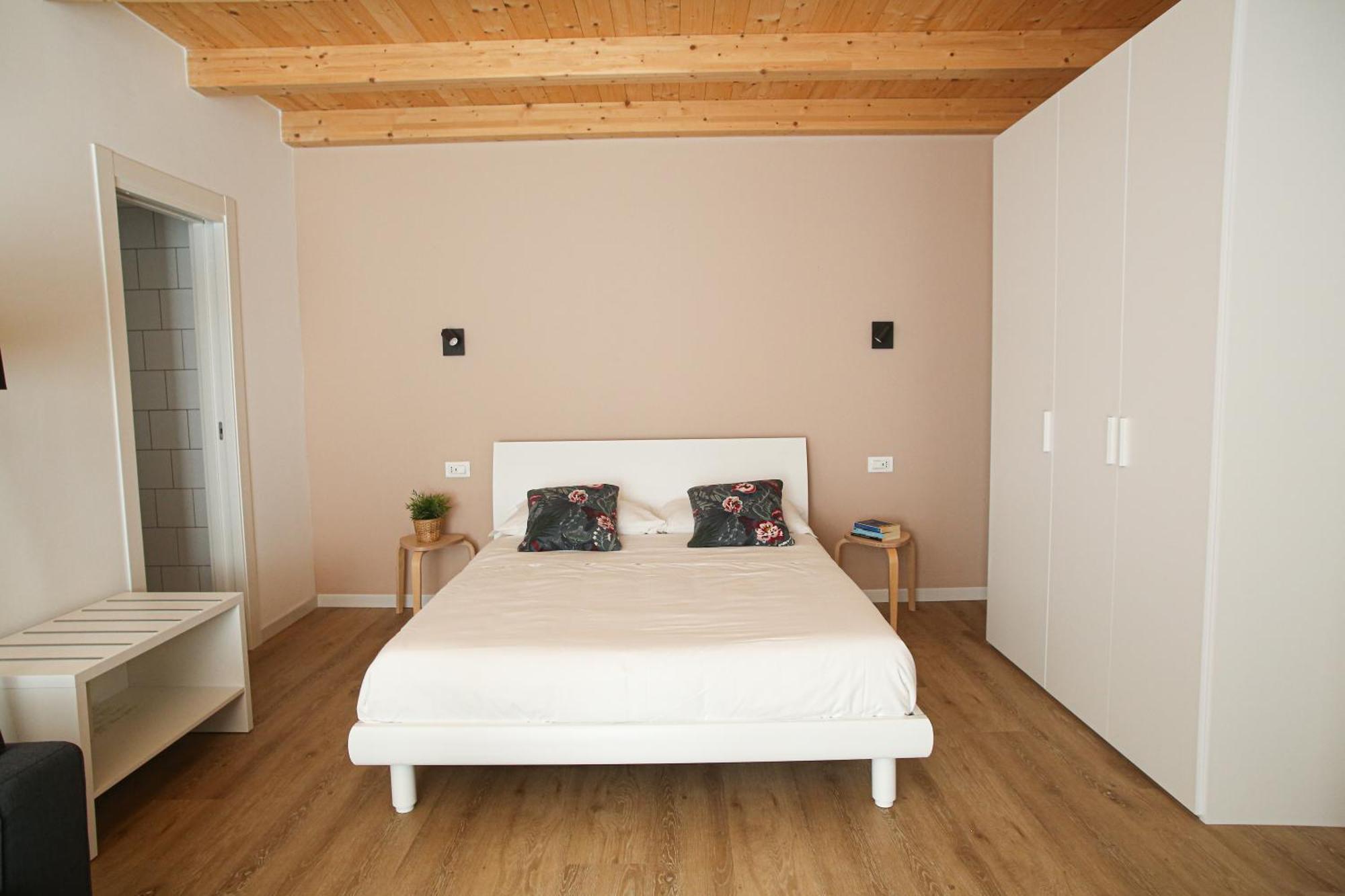 Aloe Comfort Rooms Пескара Екстериор снимка