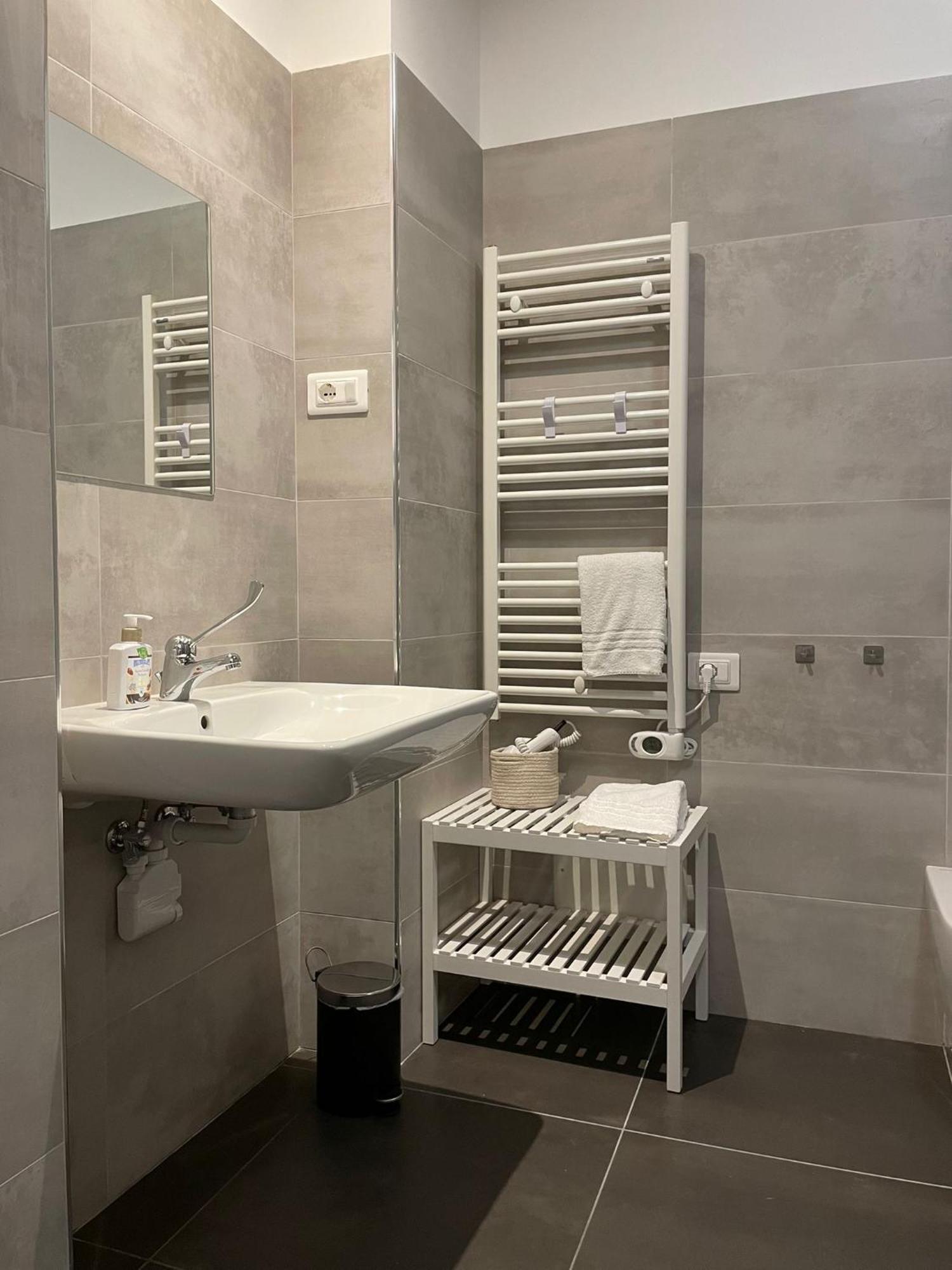 Aloe Comfort Rooms Пескара Екстериор снимка